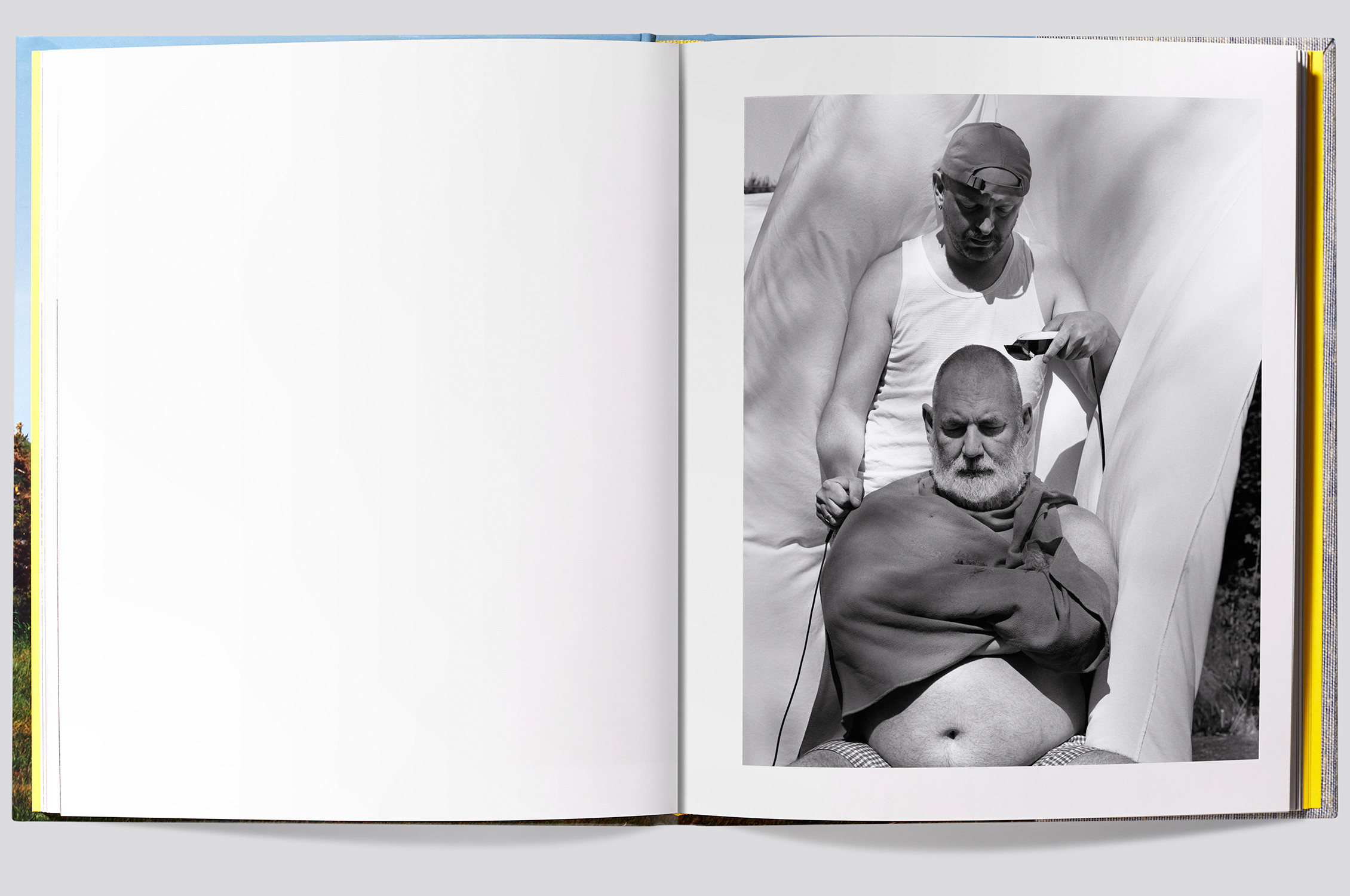 Daily weeding book, shot by Kuba Ryniewicz / notenote éditions - © artifices