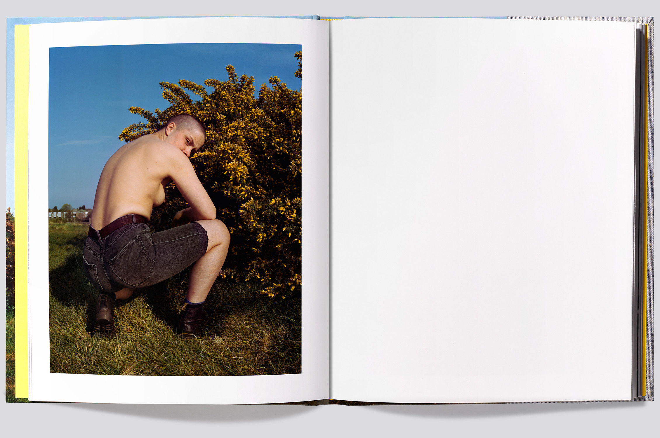 Daily weeding book, shot by Kuba Ryniewicz / notenote éditions - © artifices