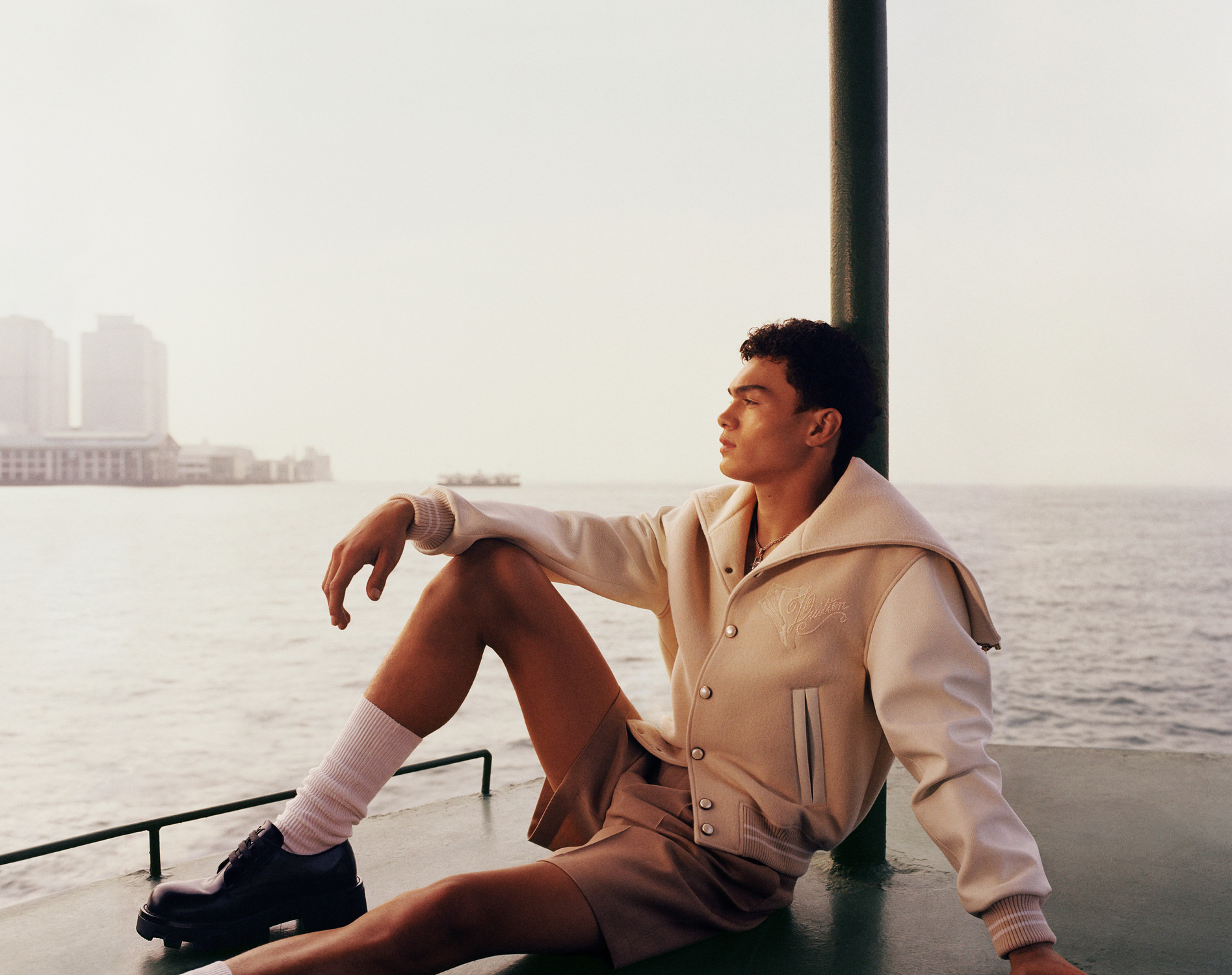 Louis Vuitton Men's Pre-Fall 2024, sHOT BY LESLIE Zhang - © artifices