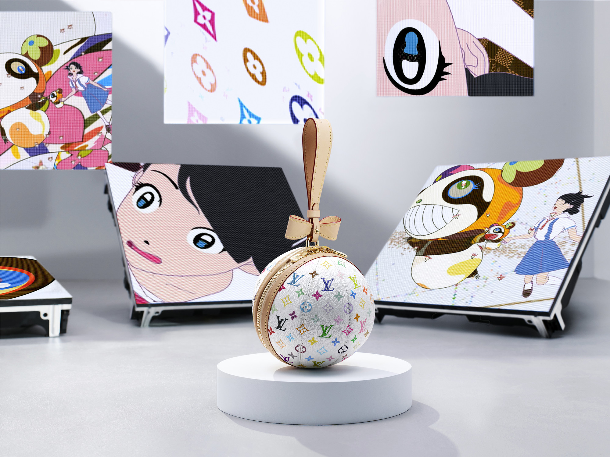 Louis Vuitton X Murakami, shot by Jean-Marie Binet - © artifices